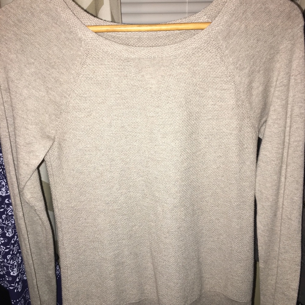American Eagle Sweater